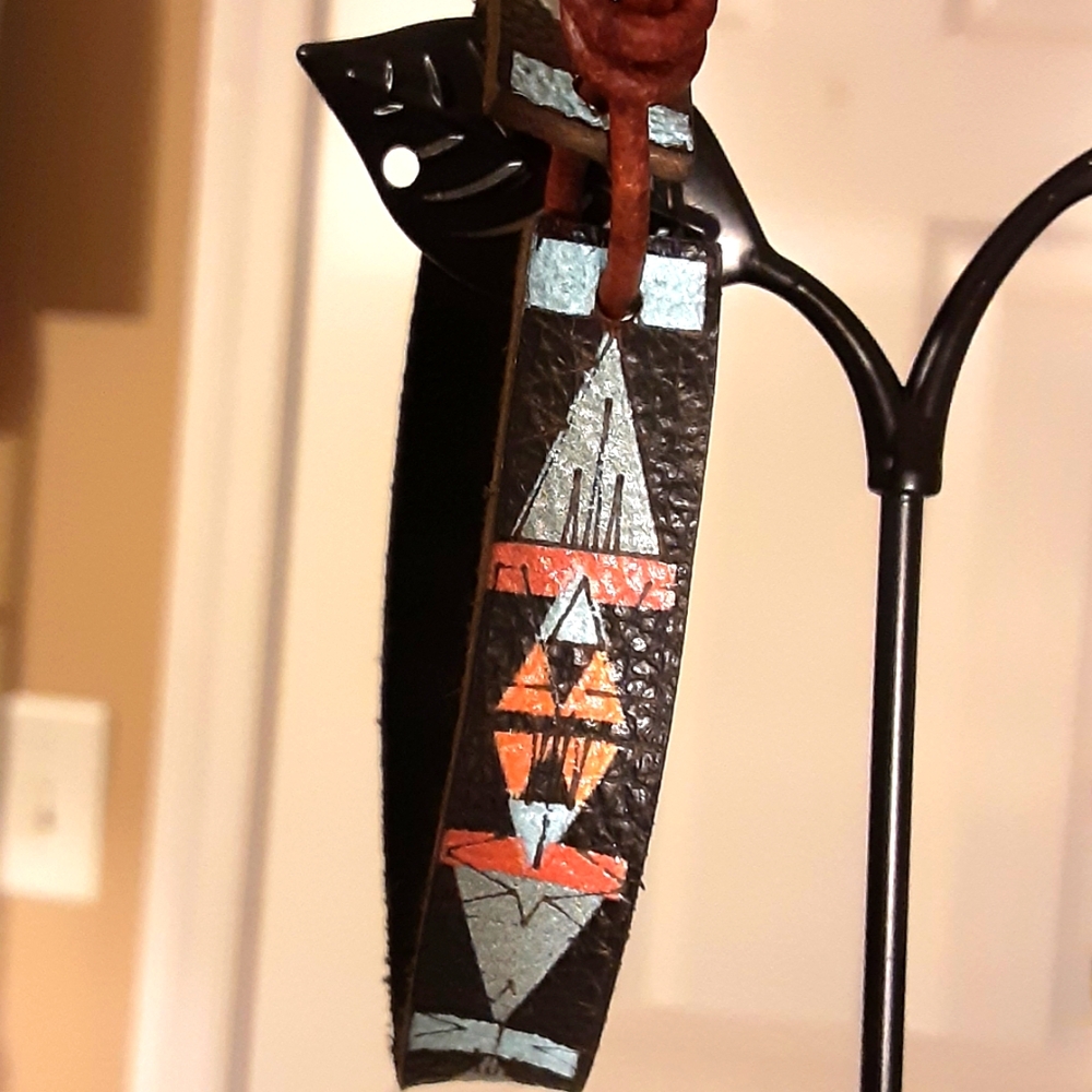 New Without Tag Leather 8"  Unisex Leather Bracelet